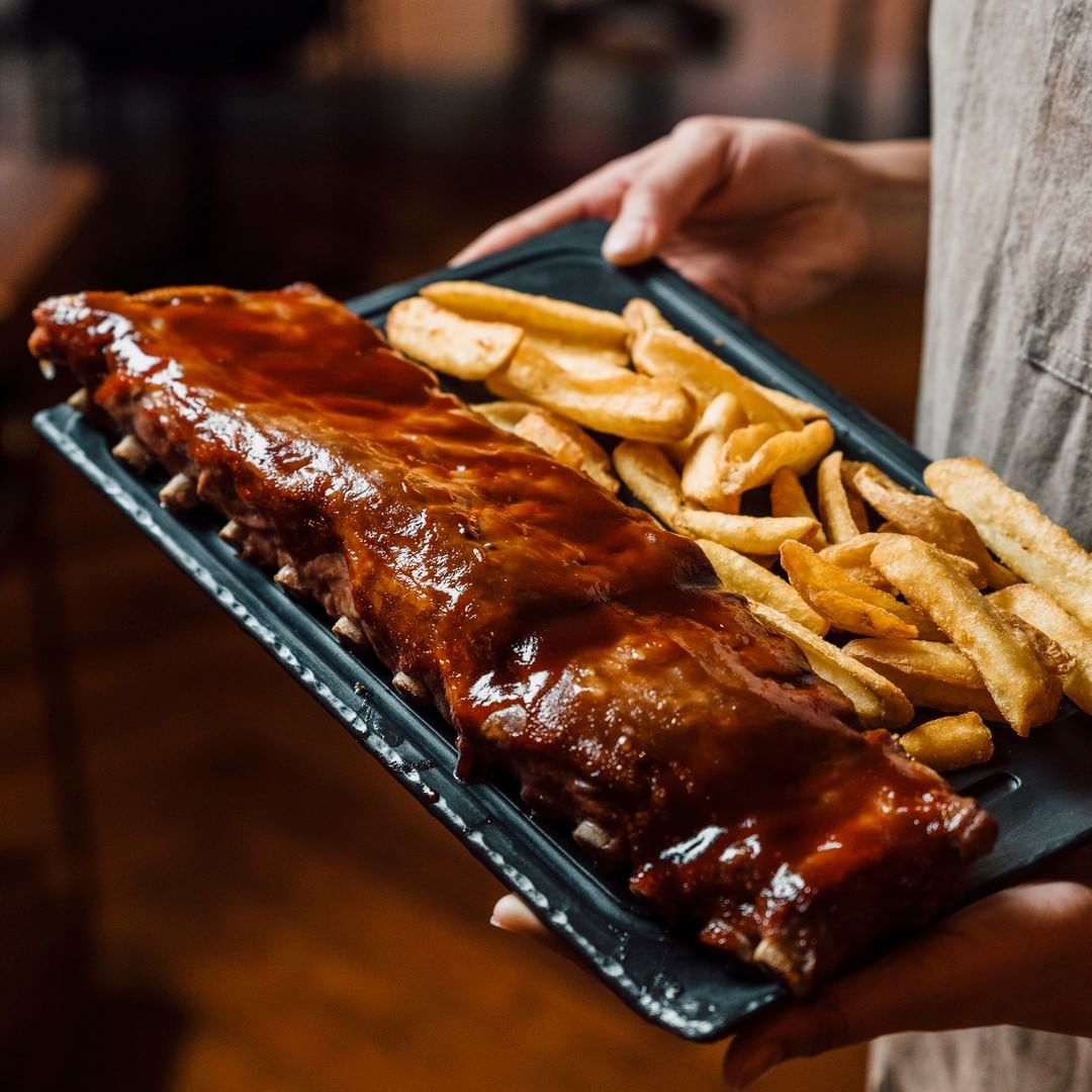 Dónde comer costillas a la barbacoa en Madrid