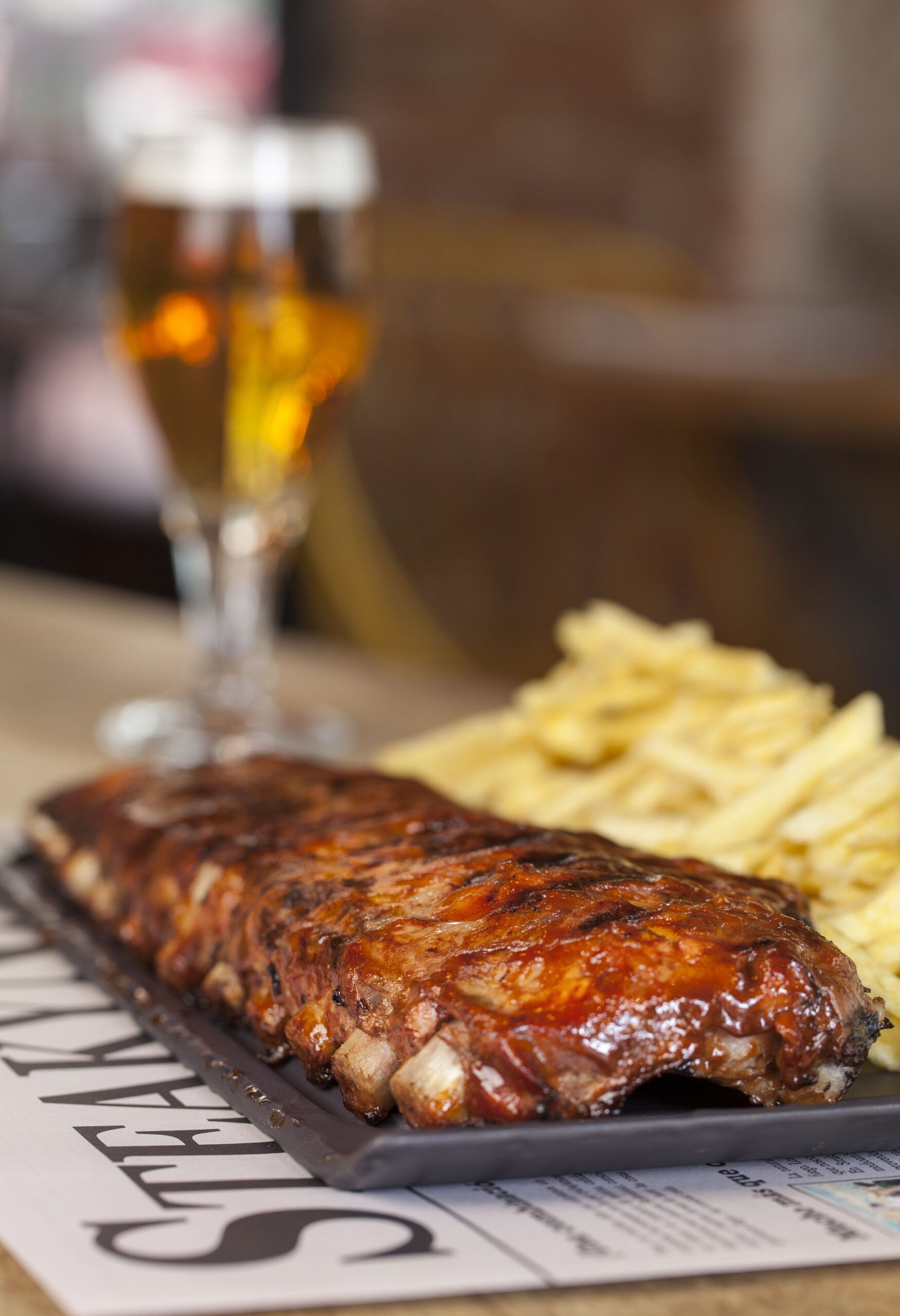 Comer con amigos en restaurantes parrilla es un placer. ¡Y más si es en Steak Burger!